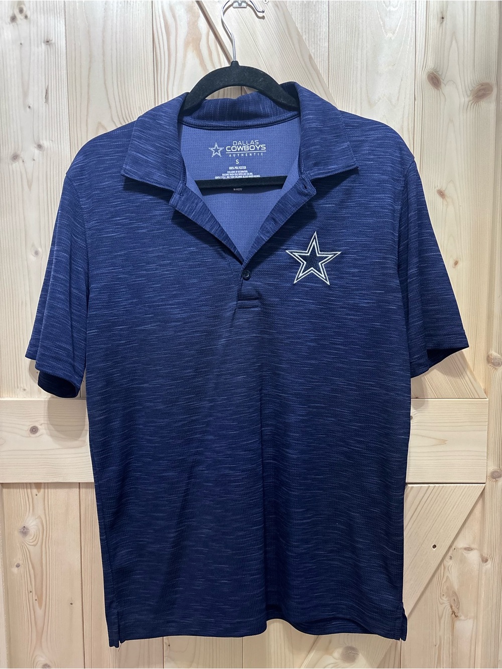 Dallas Cowboys NFL Men’s Navy Polo Shirt- Small, worn once